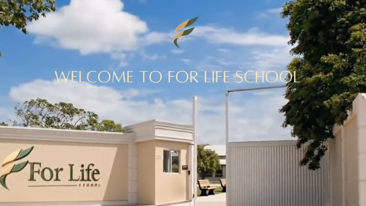 vídeo da For Life School sobre Educação Cristã Clássica